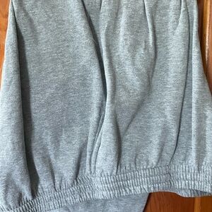 Women’s plus size sweatpants 3 pair good condition pet friendly home nonsmoking